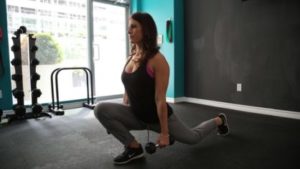 Confira um treino explosivo para ganhar força e emagrecer