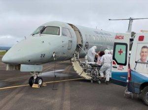 Pacientes do Amazonas são transferidos para outros estados