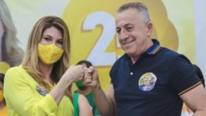 Sem noção: Prefeita de Saquarema nomeia maridão secretário já afastado pelo STF