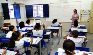 Campanha incentiva uso de medidor de banda larga pelas escolas