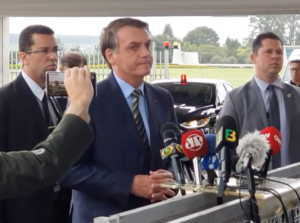 STF envia notícia-crime contra Bolsonaro à PGR por indicar cloroquina