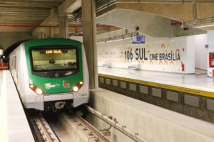 Metrô-DF volta a funcionar