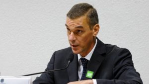 André Brandão sinaliza saída após crise com Bolsonaro