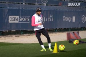 Neymar | camisa 10 do PSG volta a treinar com elenco