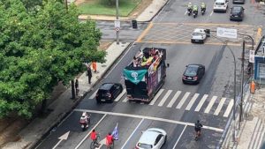 Rio tem carreata contra Bolsonaro e em apoio às mulheres