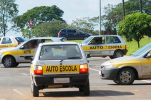Detran-DF suspende a realização de bancas teóricas, práticas e de biometria
