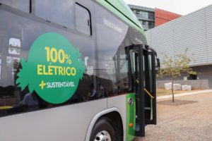 Vantagens da adoção da mobilidade elétrica são evidenciadas em audiência pública