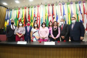Julio Cesar participa de solenidade de assinatura de acordo que visa autonomia socioeconômica das mulheres em situação de vulnerabilidade