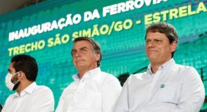 Bolsonaro critica restrições no comércio: “Chega de frescura, mimimi. Vão ficar chorando até quando?”