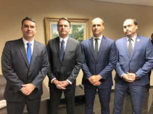 Decisão do STJ pode mudar a vida de integrantes da família Bolsonaro