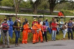 Petroleiros convocam greve por riscos da privatização da Petrobras