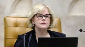 Rosa Weber suspende trechos dos decretos sobre armamento editados por Bolsonaro