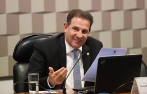 “É um grande avanço na interiorização da banda larga no Brasil e Goiás será beneficiado” diz Vanderlan