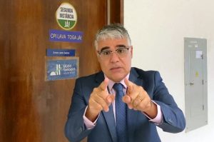 Senadores querem Renan fora da relatoria de CPI e vão ao STF