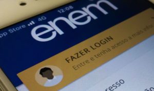 Inep nega falha na correção das redações do Enem