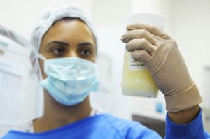 Leite de mães vacinadas contém anticorpos contra Covid-19
