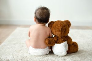 Escolha fraldas diferentes para cada fase do seu bebê e garanta seu desenvolvimento feliz