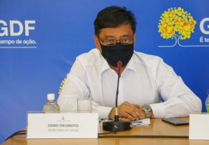 Crescimento de jovens com Covid-19 e “abandono vacinal” preocupam Secretaria da Saúde. Confira ajustes em decreto novo