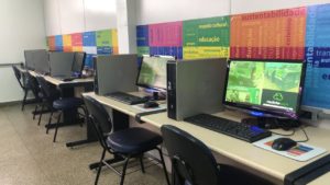 GDF entregará 200 computadores para alunos de baixa renda