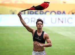 Rodrigo Caio completa 100 jogos pelo Flamengo