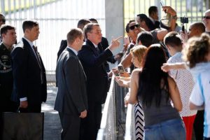 “Tem estado em que é um estupro o ICMS”, diz Bolsonaro