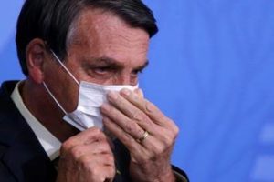 Bolsonaro vai ao STF contra medidas restritivas de governadores