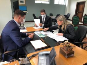 Rachadinha detectada pela PF em gabinete de deputada