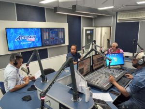 Cruz anuncia cursos preparatórios para Enem e vestibular em entrevista à Atividade FM 107,1