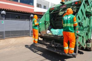 Garis começam a ser vacinados nesta quarta-feira (23)