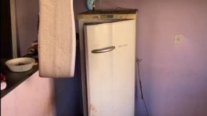 MT: Criança de 2 anos se salva de incêndio após se esconder dentro de geladeira