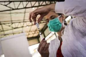 Secretaria da Saúde libera 50 mil doses de vacina em mutirão neste sábado (24)