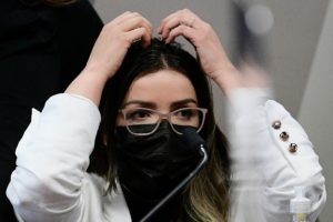 AO VIVO: CPI da Covid ouve Emanuela Medrades e Francisco Maximiano
