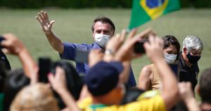 Bolsonaro faz tour por cidades no entorno de Brasília