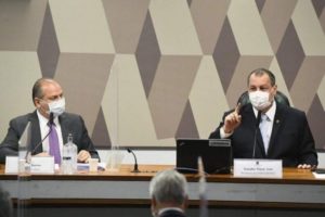 Aziz suspende CPI da Covid após Barros dizer que comissão afasta fornecedores