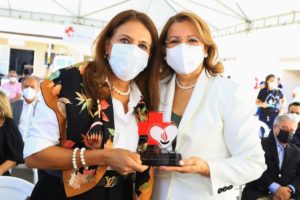 Primeira-dama Gracinha Caiado é homenageada durante prestação de contas da Santa Casa