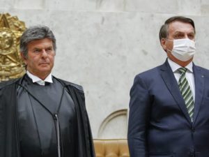 Fux reabre os trabalhos do Judiciário com duro discurso a Bolsonaro