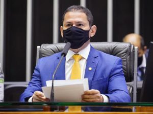 Ramos diz que BB e Caixa “não são bancos do presidente”