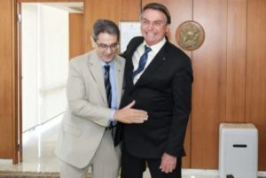 Bolsonaro não reclama da prisão de Bob Jefferson