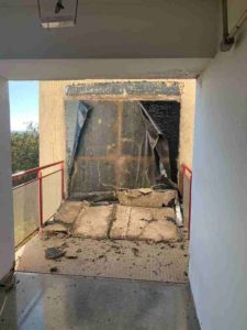 Laje da Casa do Estudante cai e interdita saída de emergência