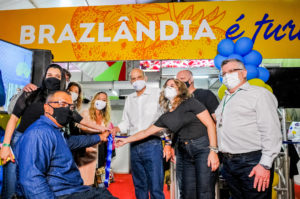 Morango é a grande atração de feira em Brazlândia
