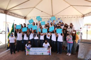 Caiado entrega 5 mil chromebooks para alunos das unidades escolares da Regional de Luziânia