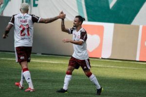Flamengo atropela Palmeiras de virada por 3 a 1