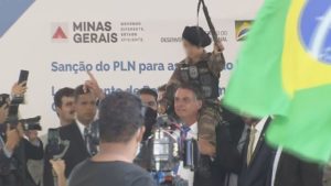 Bolsonaro lança laboratório para produção de vacinas com investimento de R$ 50 milhões em MG