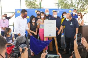 Ibaneis inaugura Cras no Recanto das Emas