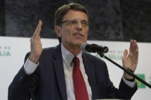 As fake news do esquerdista Hélio Doyle