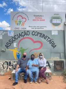 Sustentare Solidária e Carlos Tabanez entregam cestas básicas em Sol Nascente/Pôr do Sol