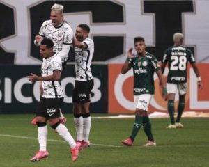 Corinthians vence por 2 a 1 contra o Palmeiras, que mantém vice-liderança