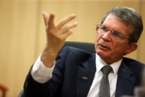 AO VIVO: Joaquim Silva e Luna fala sobre preços da Petrobras