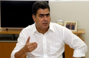 Prefeito de Curitiba é afastado pelo MPE por fraudes em contratações de serviços