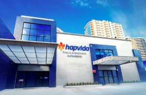Agora a Hapvida é acusada por médicos de pressionar profissionais a receitarem “Kit Covid”